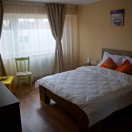 Апартаменти Seafront Faleza Nord Констанца